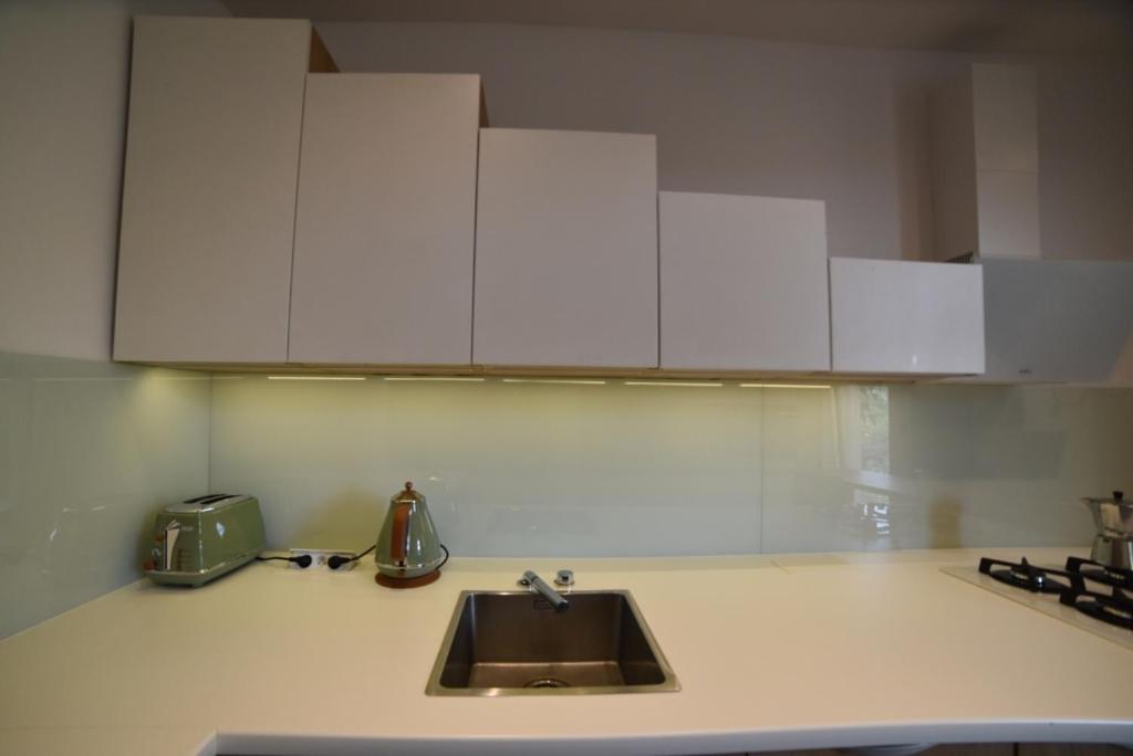 Designer Apartment 110M2 With King Size Beds & Equipped Kitchen Cracóvia Exterior foto